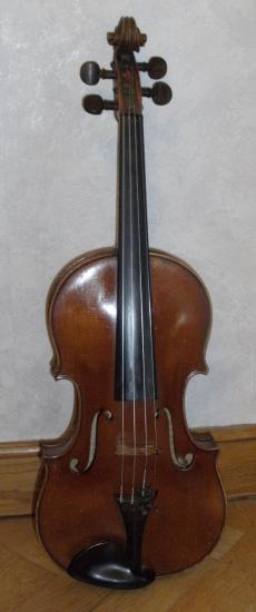 Violon Charles Voiry (1951). Appartient à musicienne de Castres