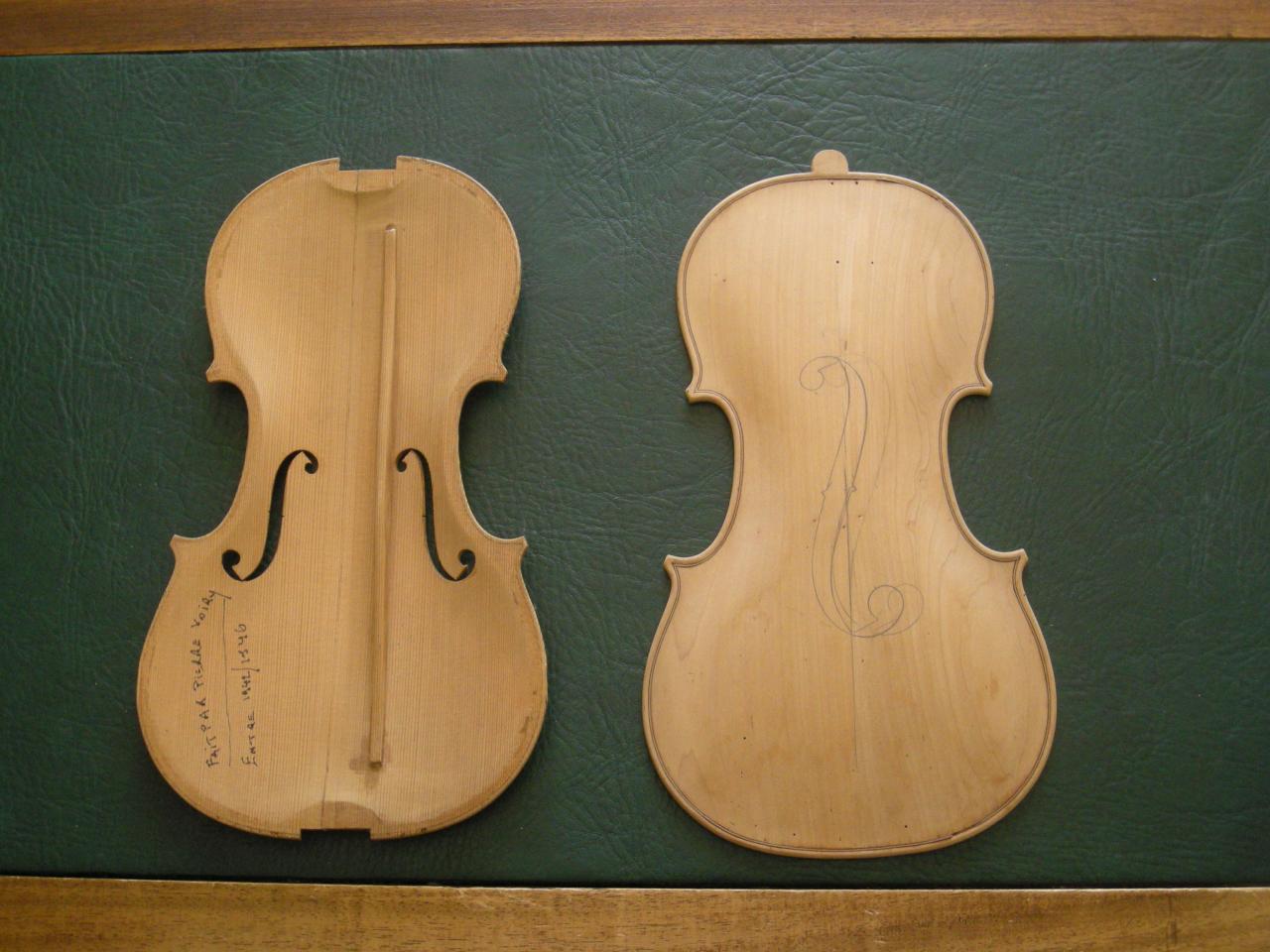 Table d'harmonie et fond de violon Pierre Voiry (années 40)
